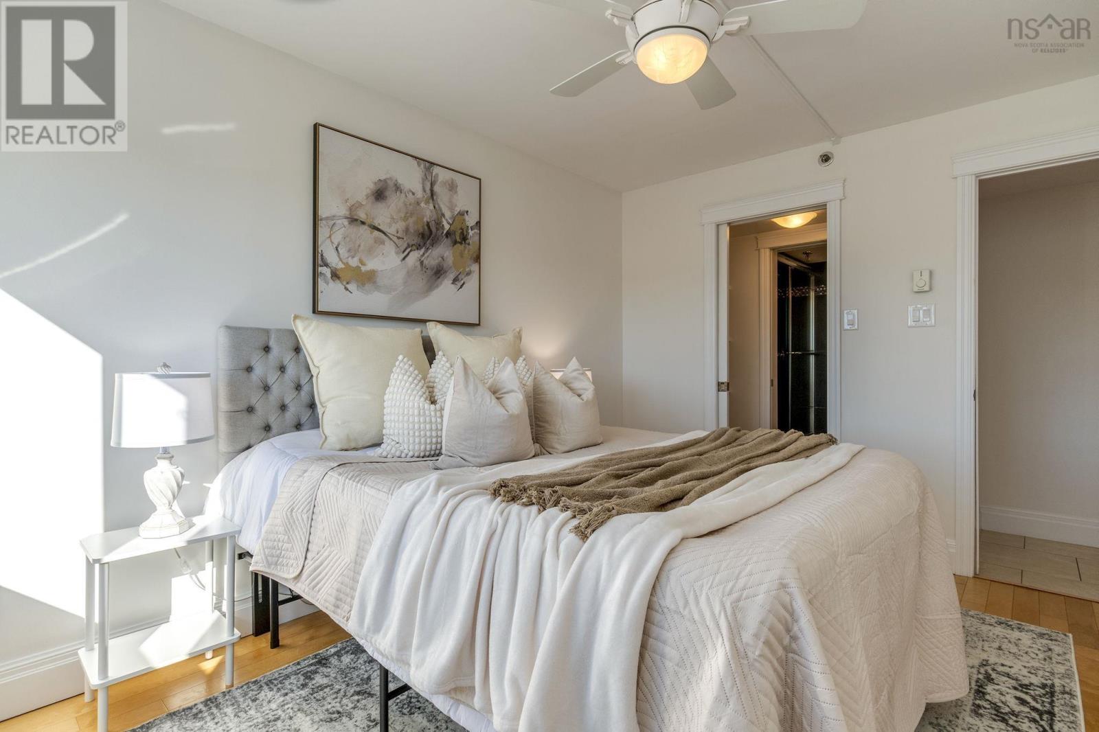 Property 36 of 45 of 710 45 Vimy Avenue