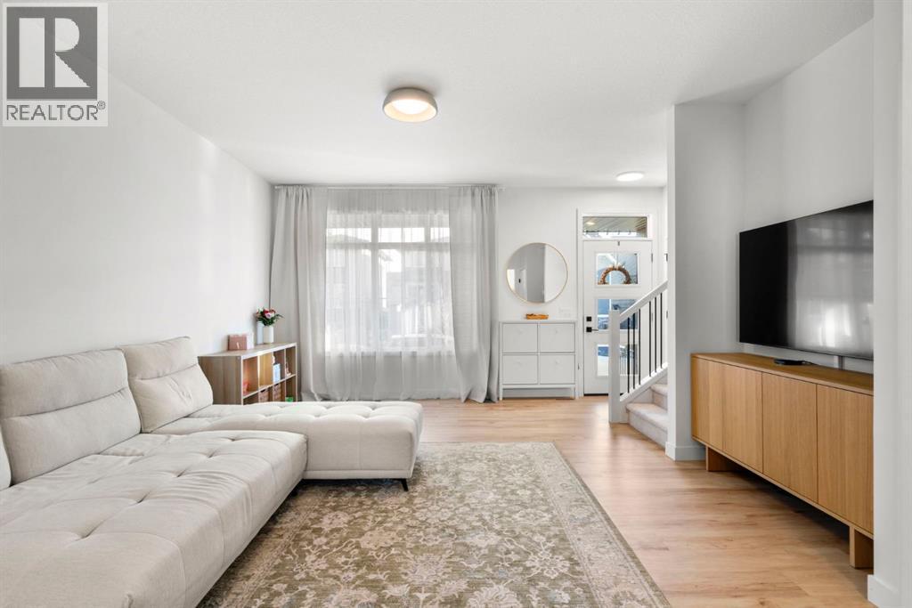 33 Shale Avenue, Cochrane