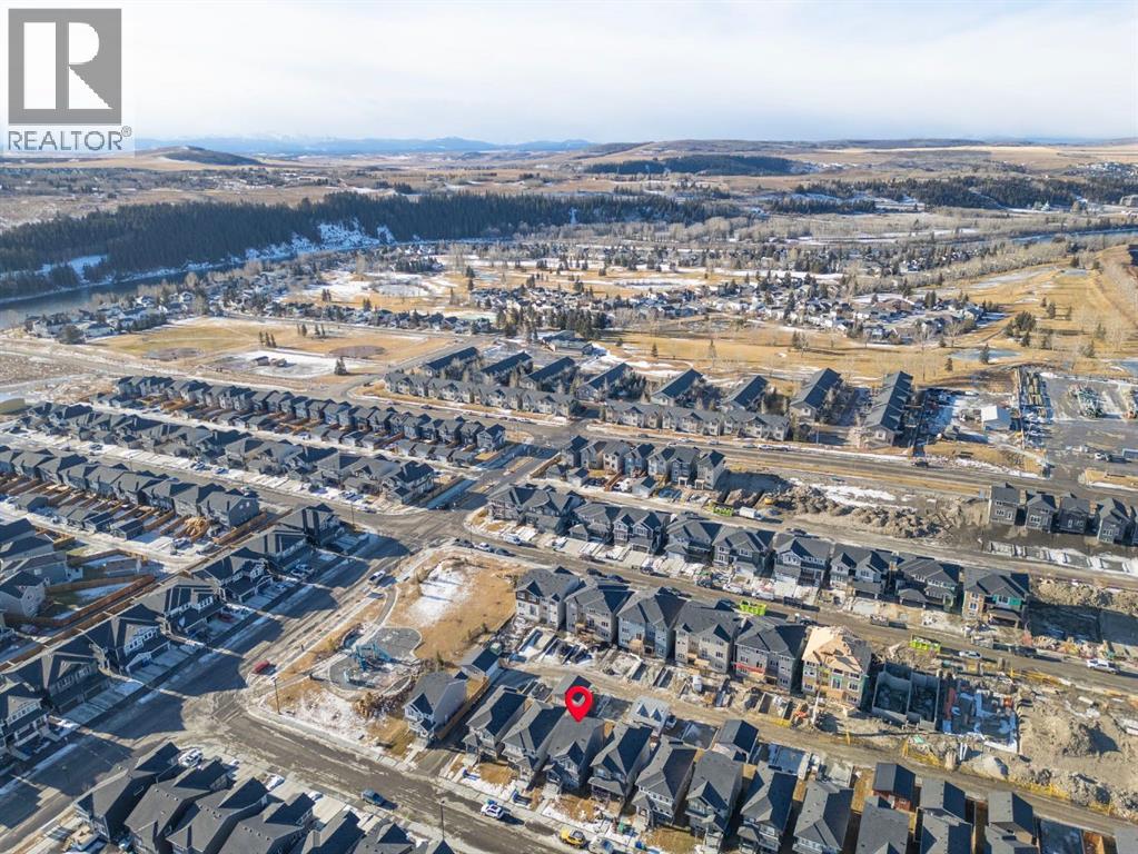 33 Shale Avenue, Cochrane