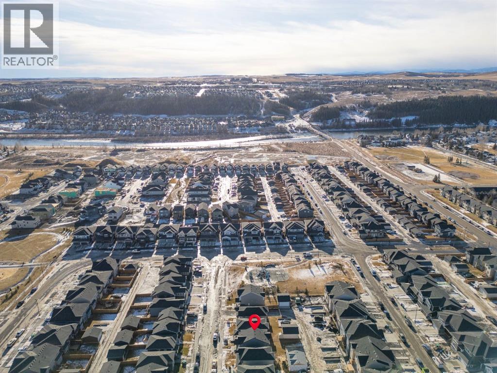 33 Shale Avenue, Cochrane