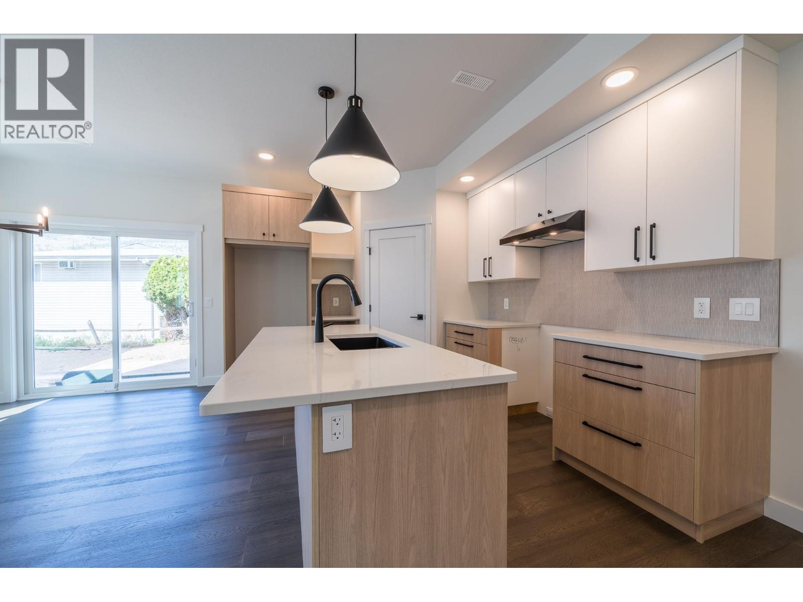 723 LYNE Road, Kamloops