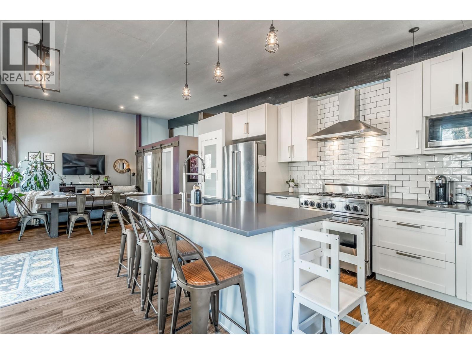  761 Fairbridge Road, Kelowna