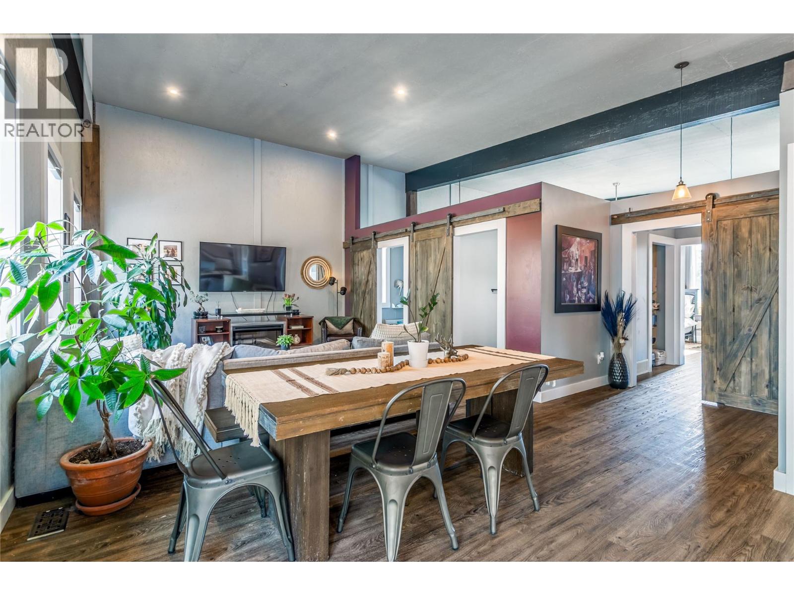  761 Fairbridge Road, Kelowna