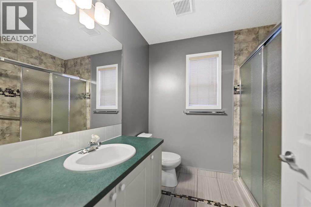 Single Family House for Sale in  Coral Springs Close NE Coral Springs Calgary 