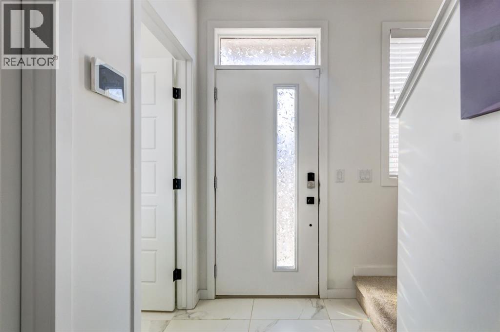 888 Walgrove Boulevard SE - Photo 4 of 33, Calgary, Alberta