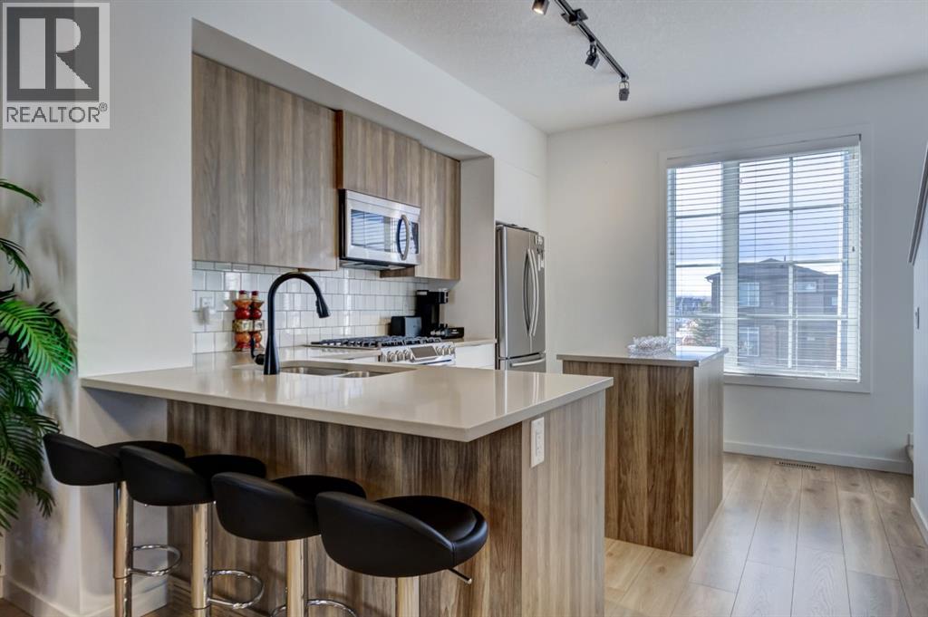 888 Walgrove Boulevard SE - Main photo, Calgary, Alberta