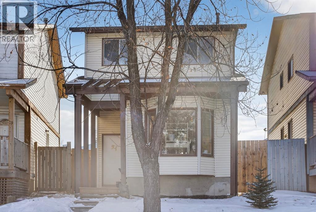 Single Family House for Sale in  Templeby Way NE Temple Calgary 