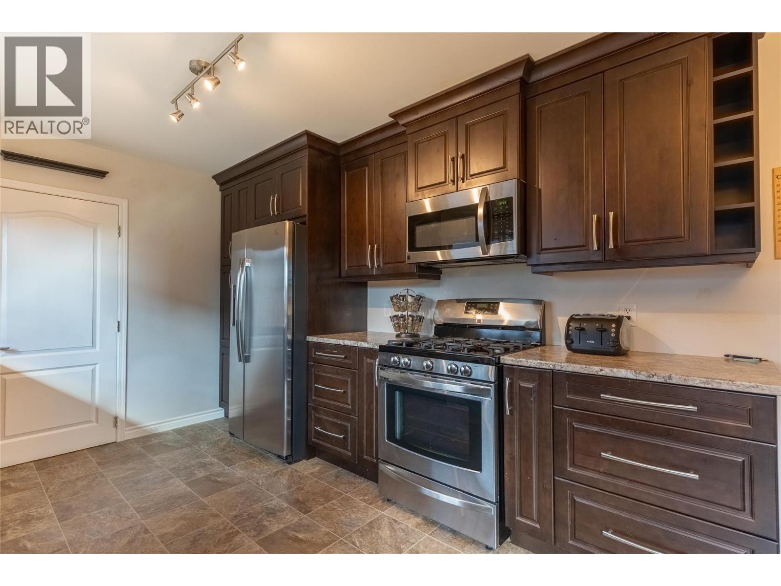 611 PINE Street, Ashcroft