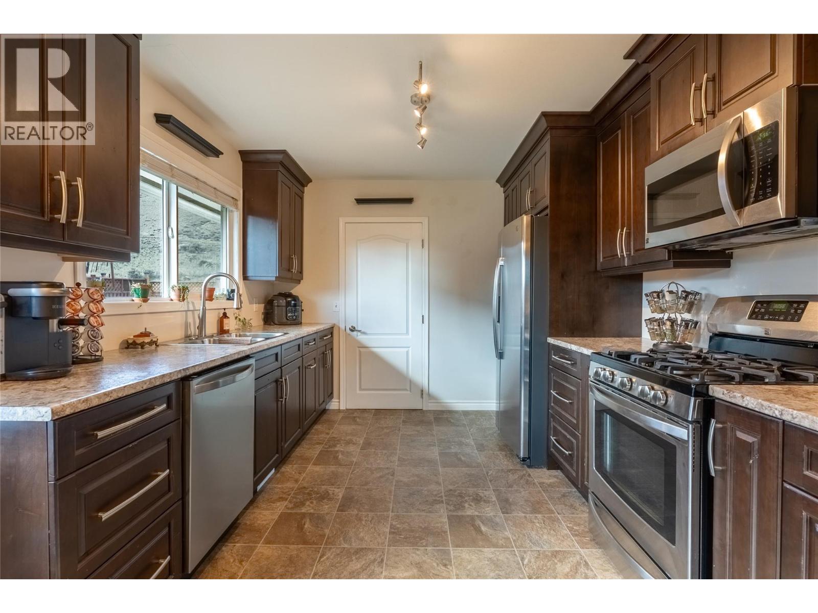 611 PINE Street, Ashcroft