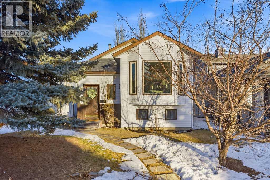 Single Family House Bi-level for Sale in  Coventry Place NE Coventry Hills Calgary 