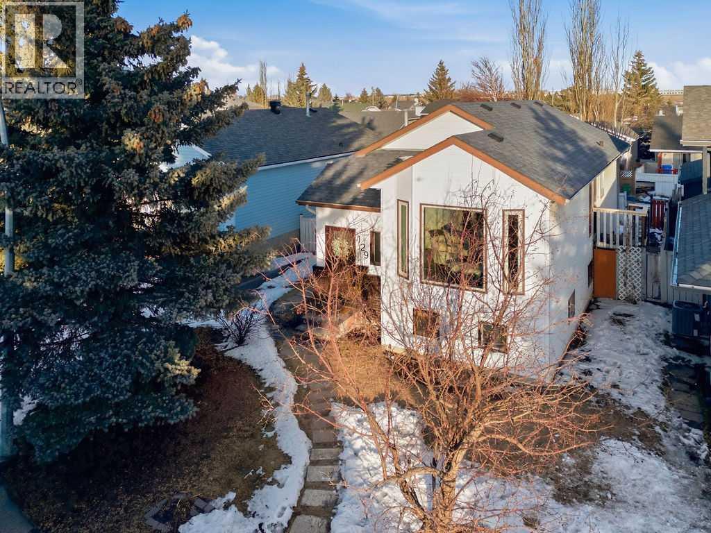 Single Family House Bi-level for Sale in  Coventry Place NE Coventry Hills Calgary 