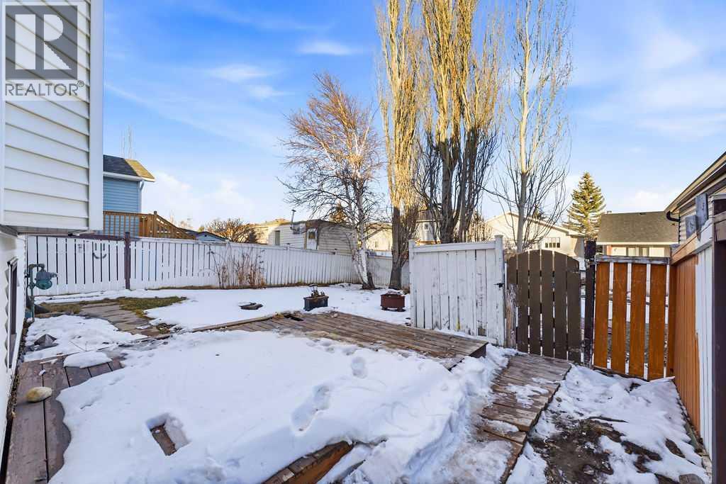 Single Family House Bi-level for Sale in  Coventry Place NE Coventry Hills Calgary 