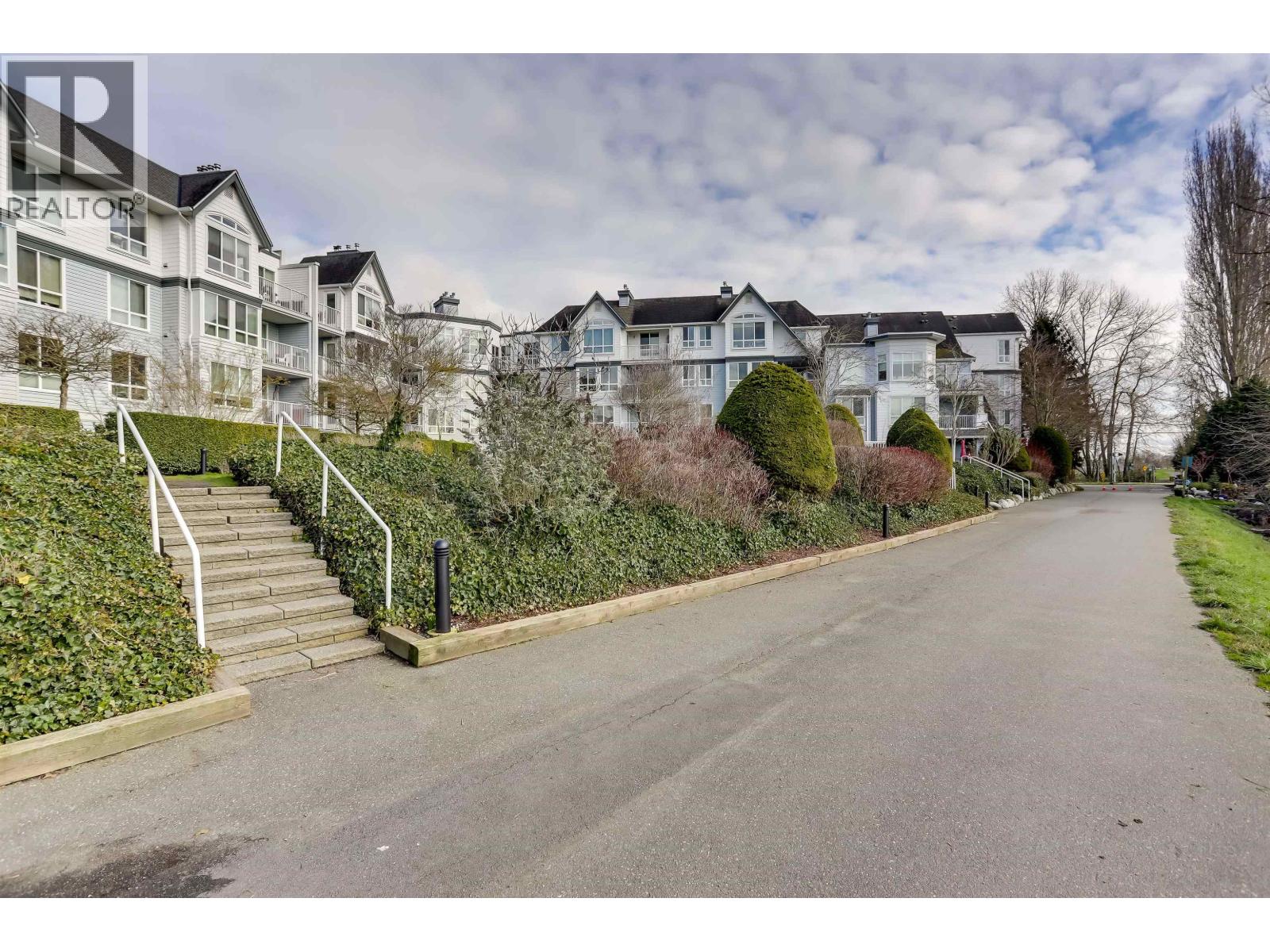 #317-12639 NO. 2 Road, Richmond