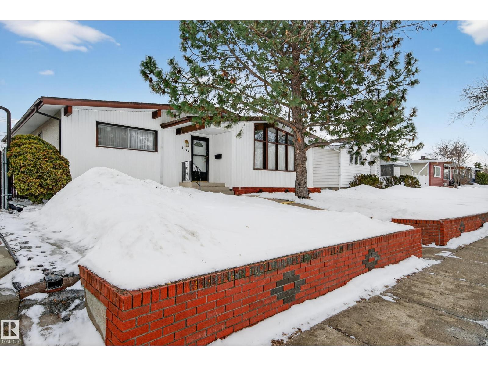 9407 98 ST - Photo 2 of 49, Fort Saskatchewan, Alberta