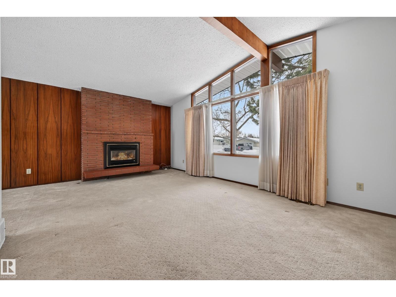 9407 98 ST - Photo 4 of 49, Fort Saskatchewan, Alberta