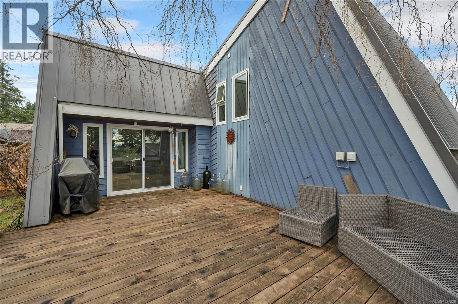 810 SHELLBOURNE BLVD - 40