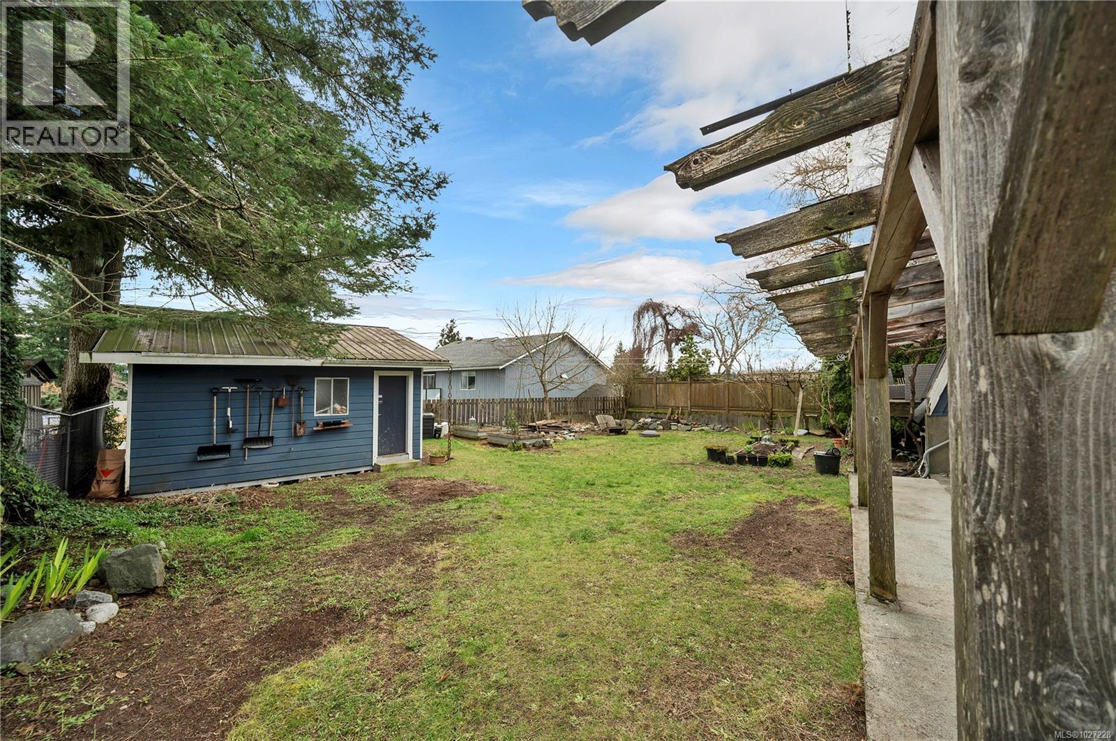 810 SHELLBOURNE BLVD - 46