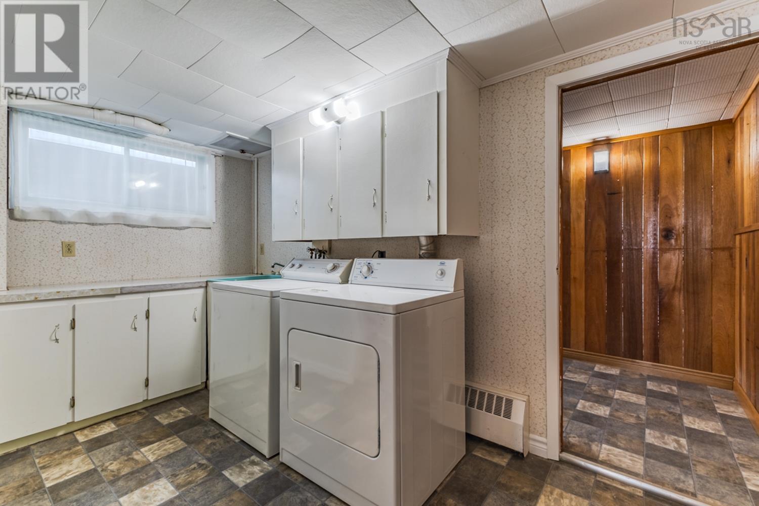 Property 24 of 44 of 7 FAIRVIEW Drive