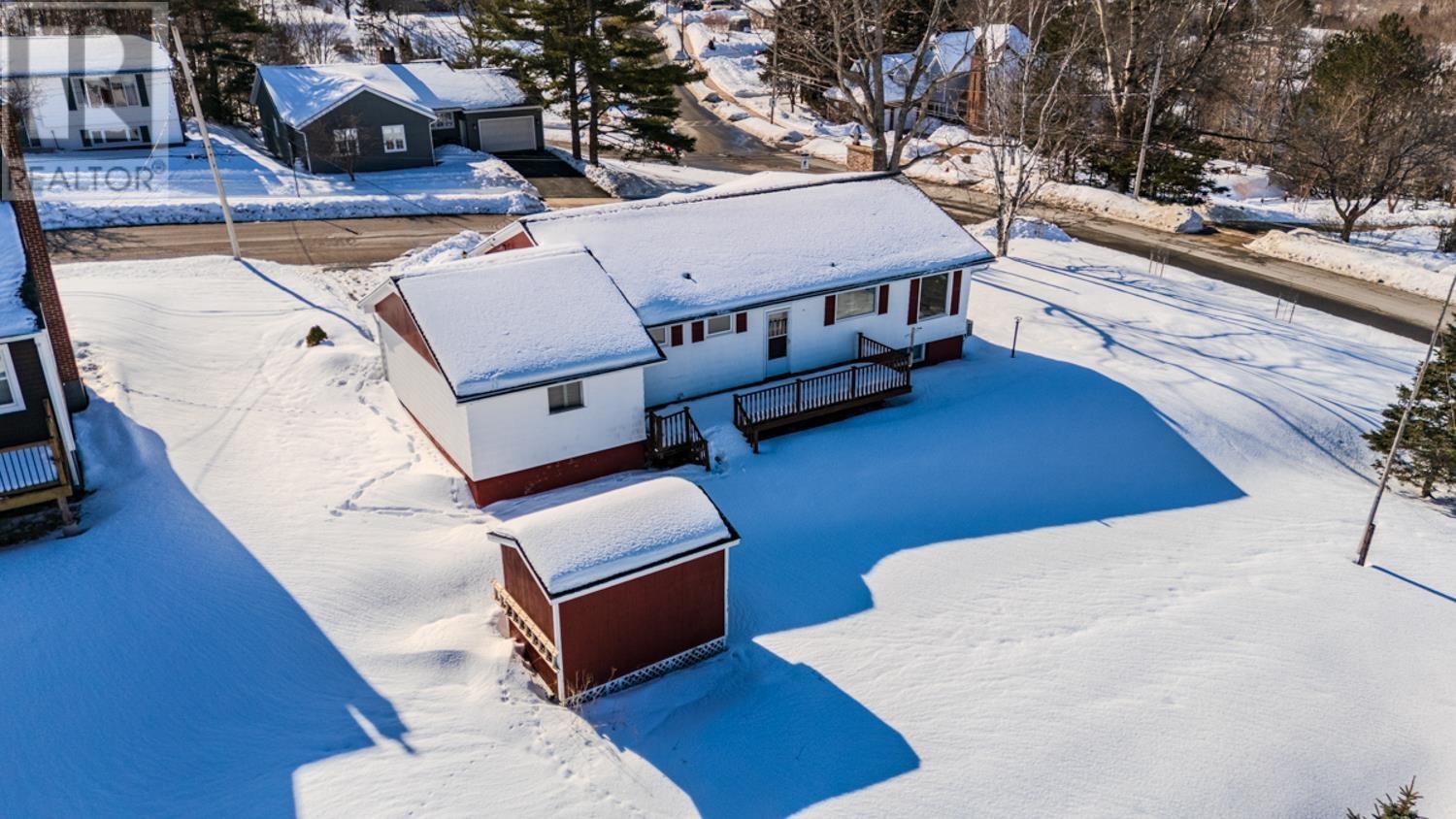 Property 35 of 44 of 7 FAIRVIEW Drive