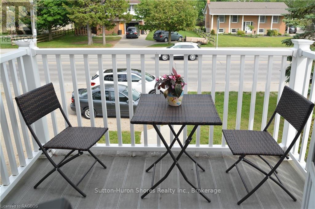 412 GODERICH STREET - 13