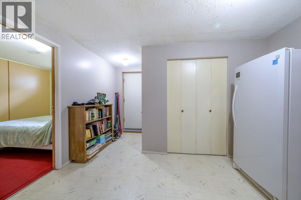 1743 SHERIDAN Drive, Kamloops