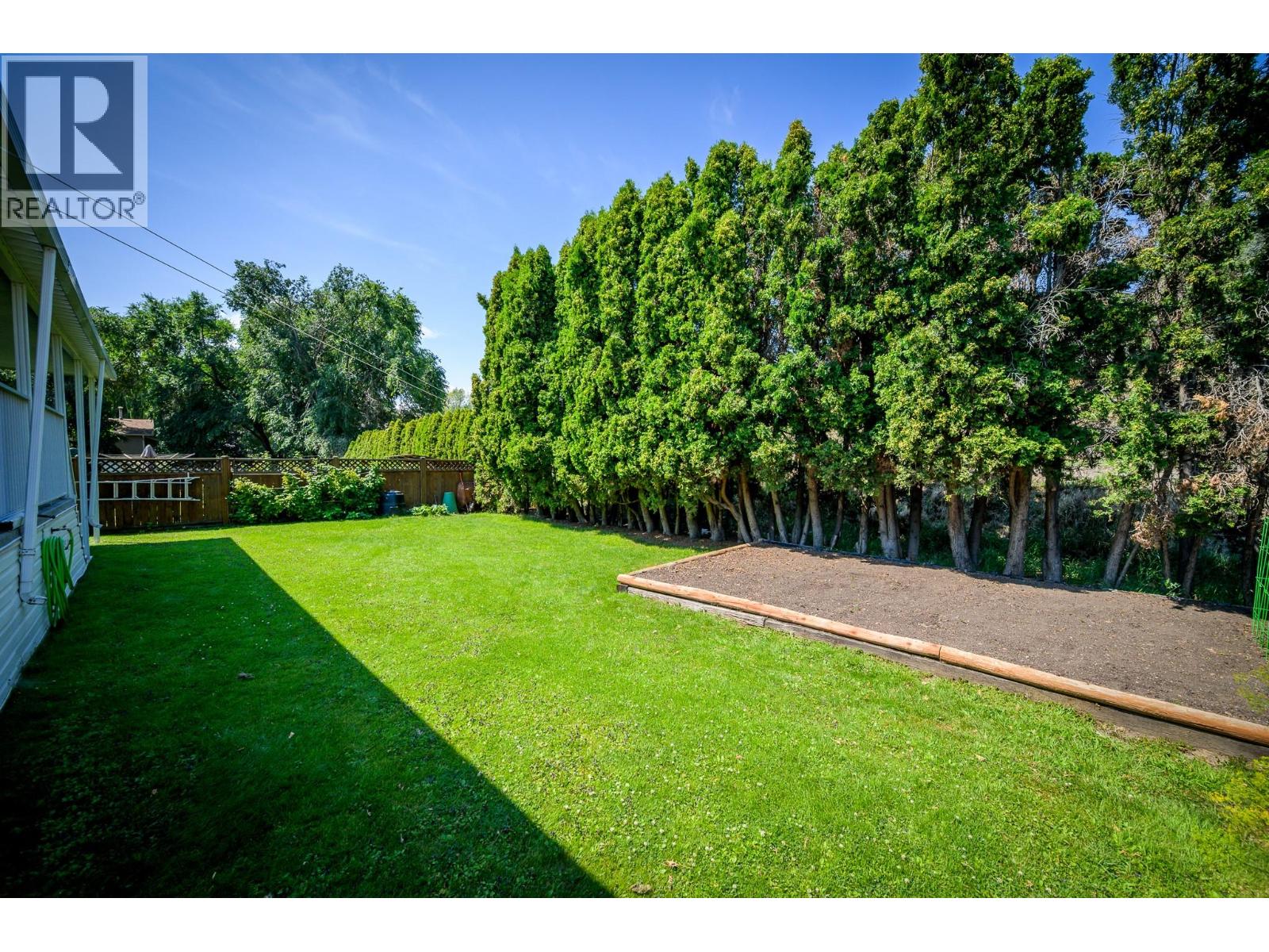 1743 SHERIDAN Drive, Kamloops