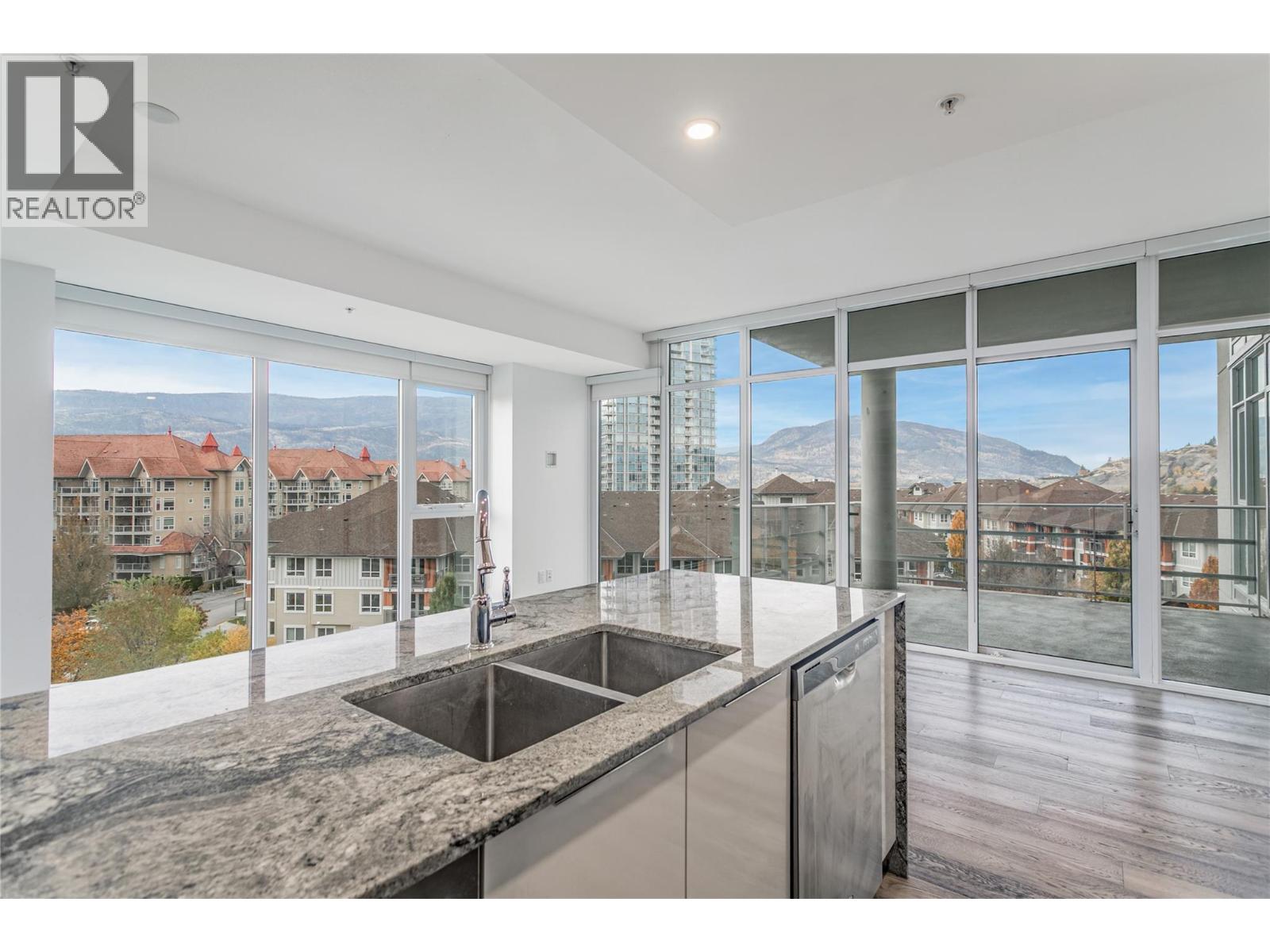 502 1151 Sunset Drive, Kelowna