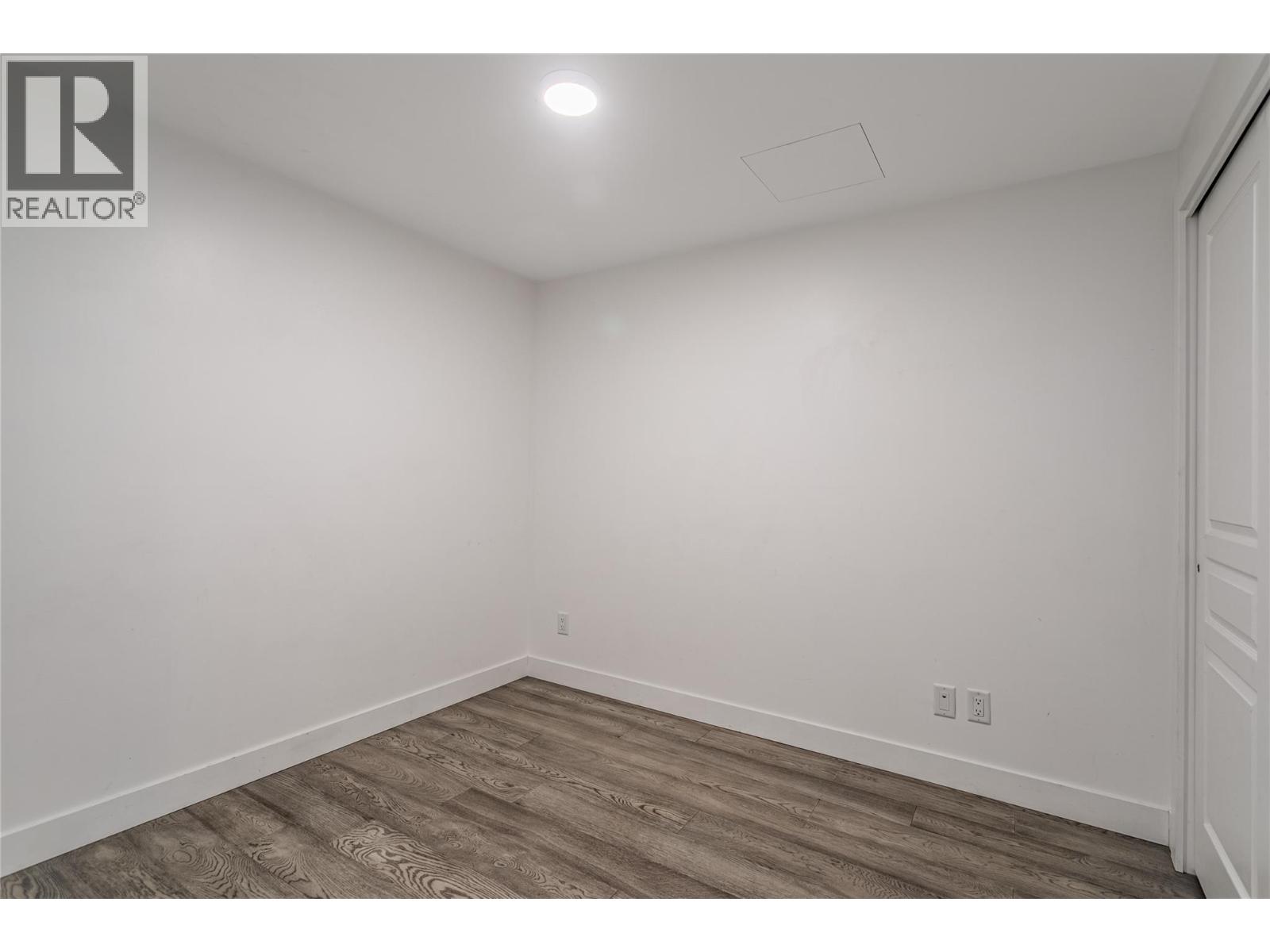 502 1151 Sunset Drive, Kelowna