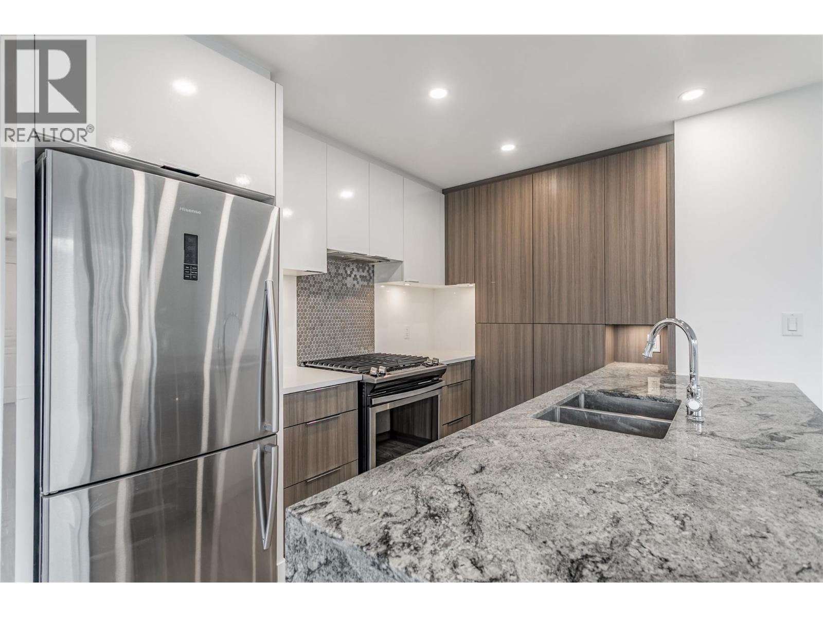 502 1151 Sunset Drive, Kelowna