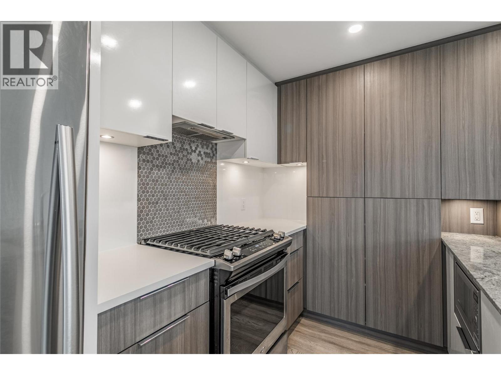 502 1151 Sunset Drive, Kelowna