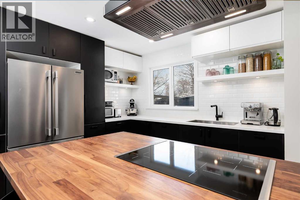 3011 32A Avenue SE - Photo 5 of 50, Calgary, Alberta