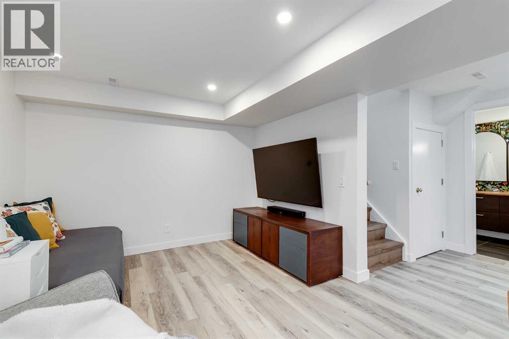 Single Family House for Sale in  A Avenue SE Dover Calgary 