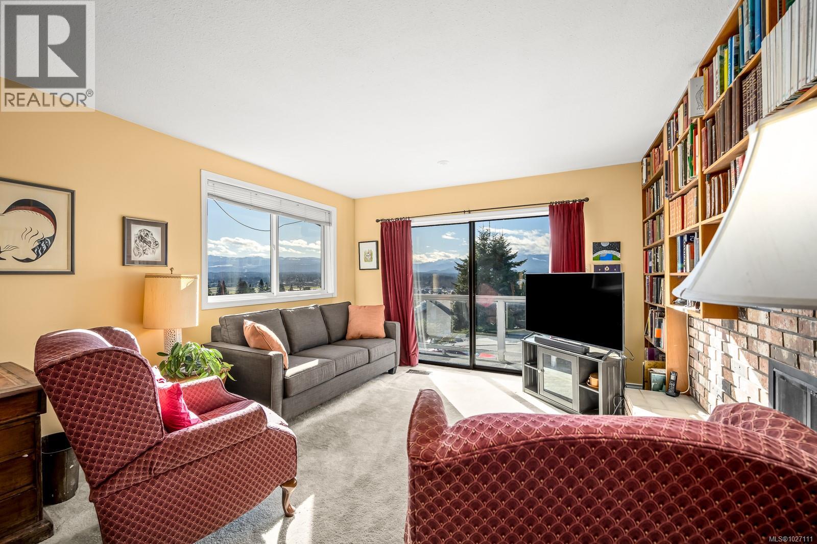 542 Washington Cres, Courtenay