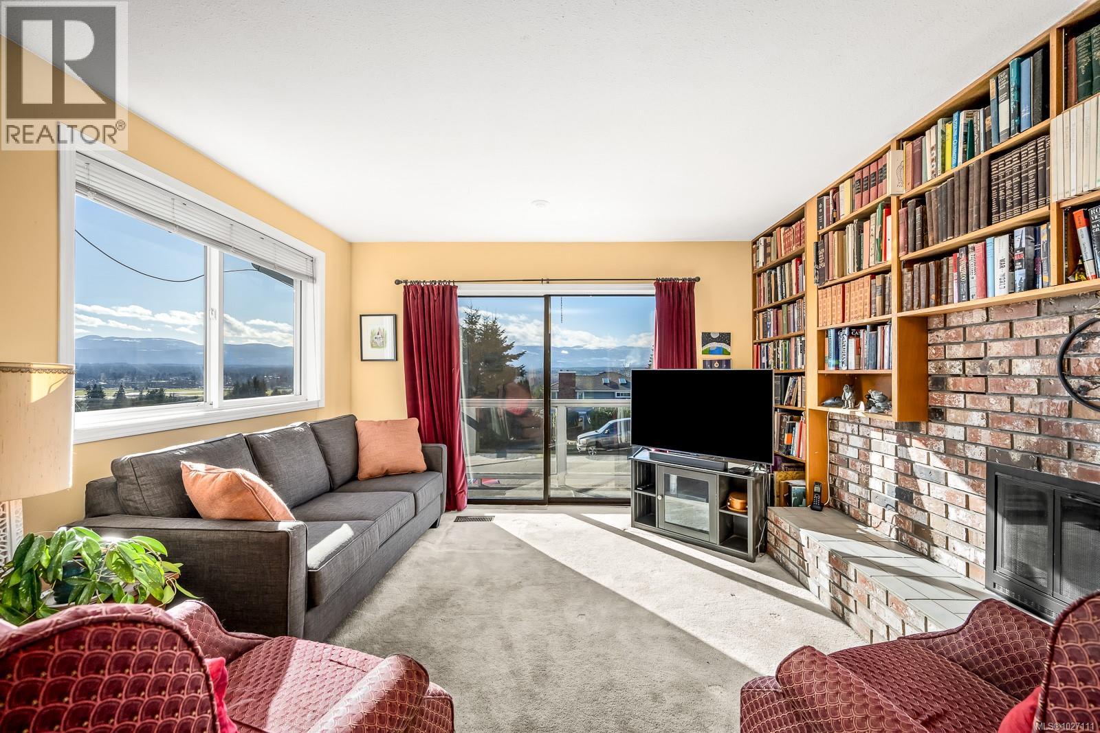 542 Washington Cres, Courtenay