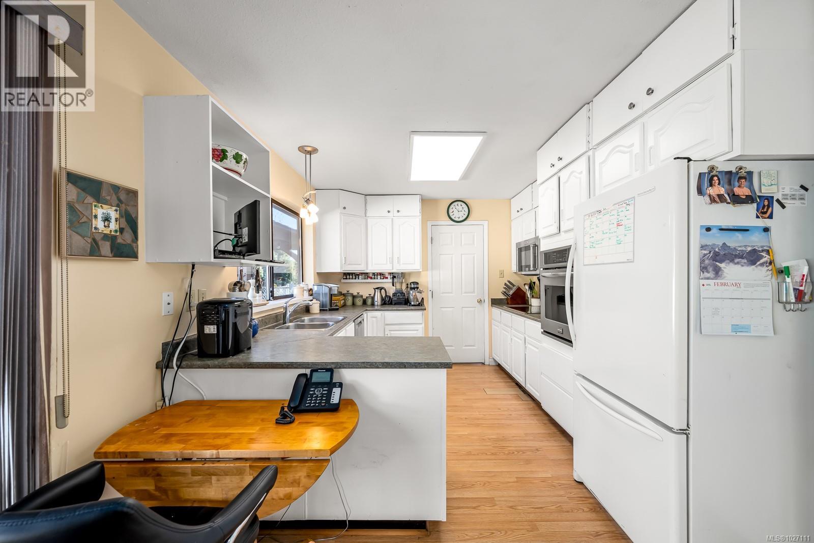 542 Washington Cres, Courtenay