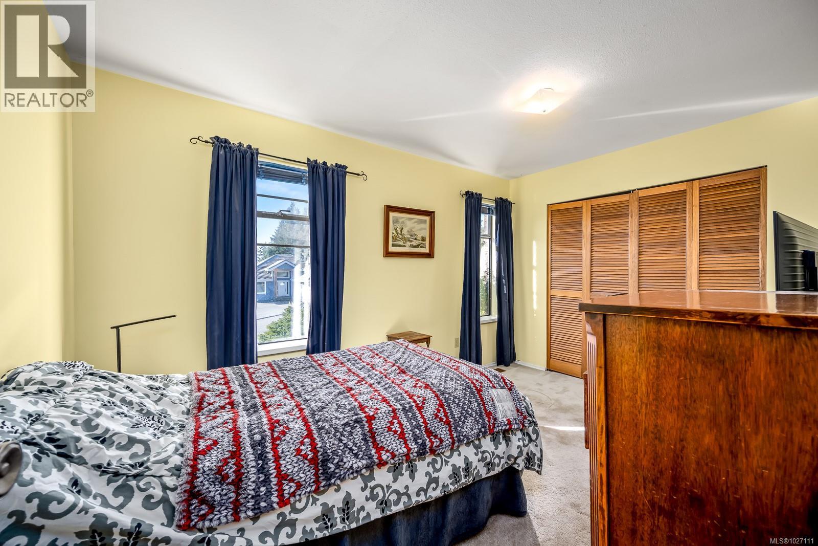 542 Washington Cres, Courtenay