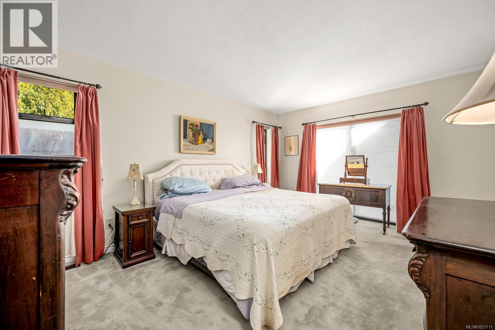 542 Washington Cres, Courtenay