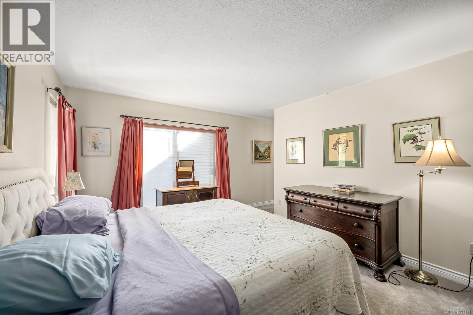 542 Washington Cres, Courtenay