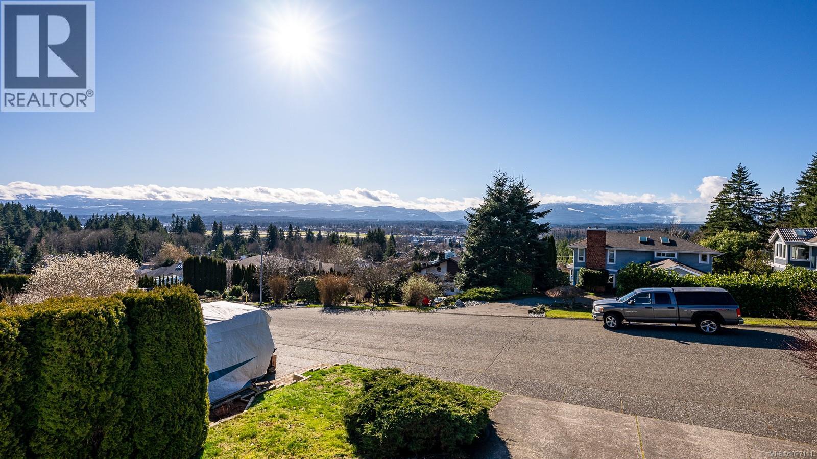 542 Washington Cres, Courtenay