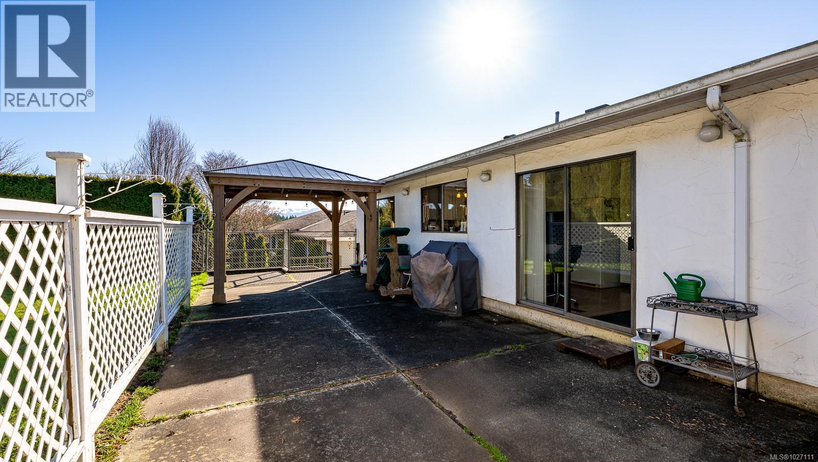 542 Washington Cres, Courtenay