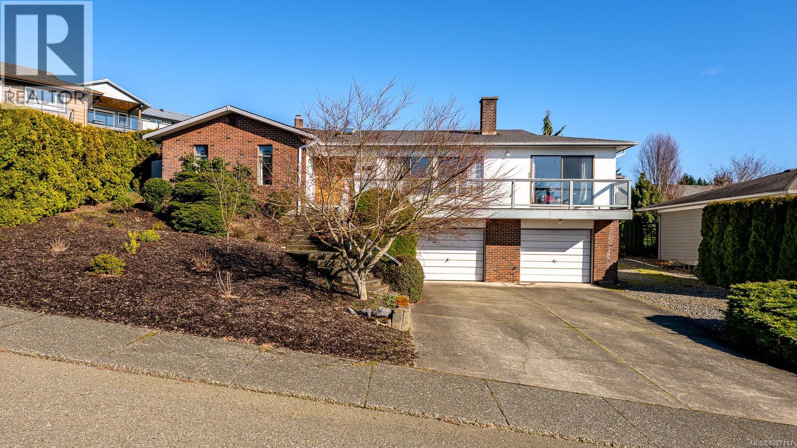 542 Washington Cres, Courtenay