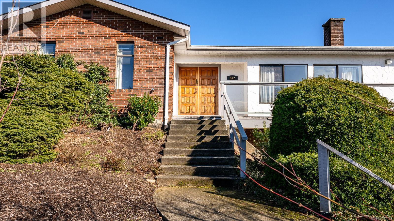 542 Washington Cres, Courtenay