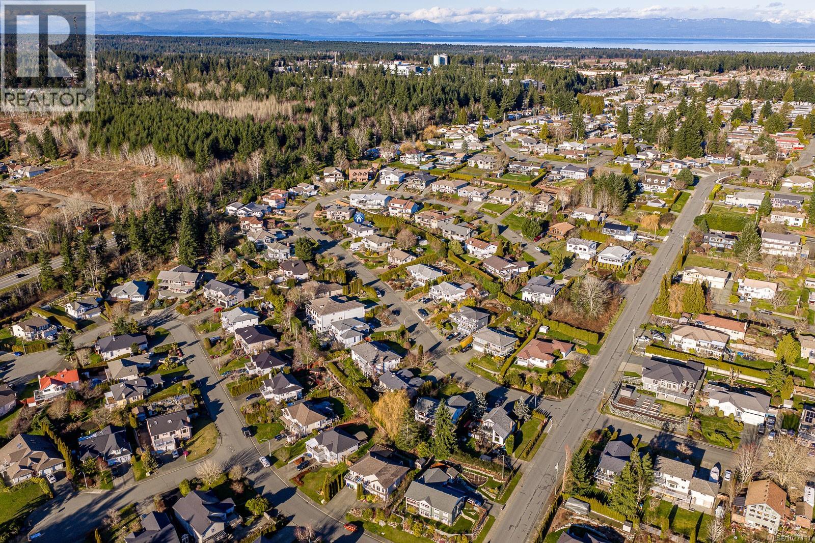 542 Washington Cres, Courtenay