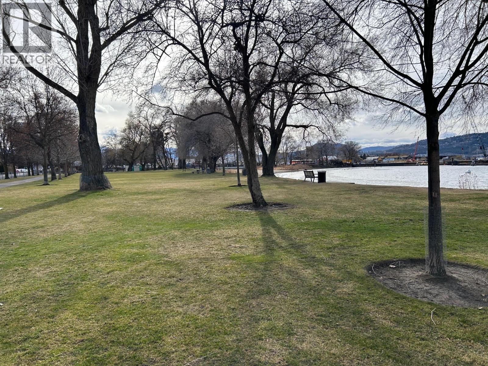  525 Central Avenue, Kelowna