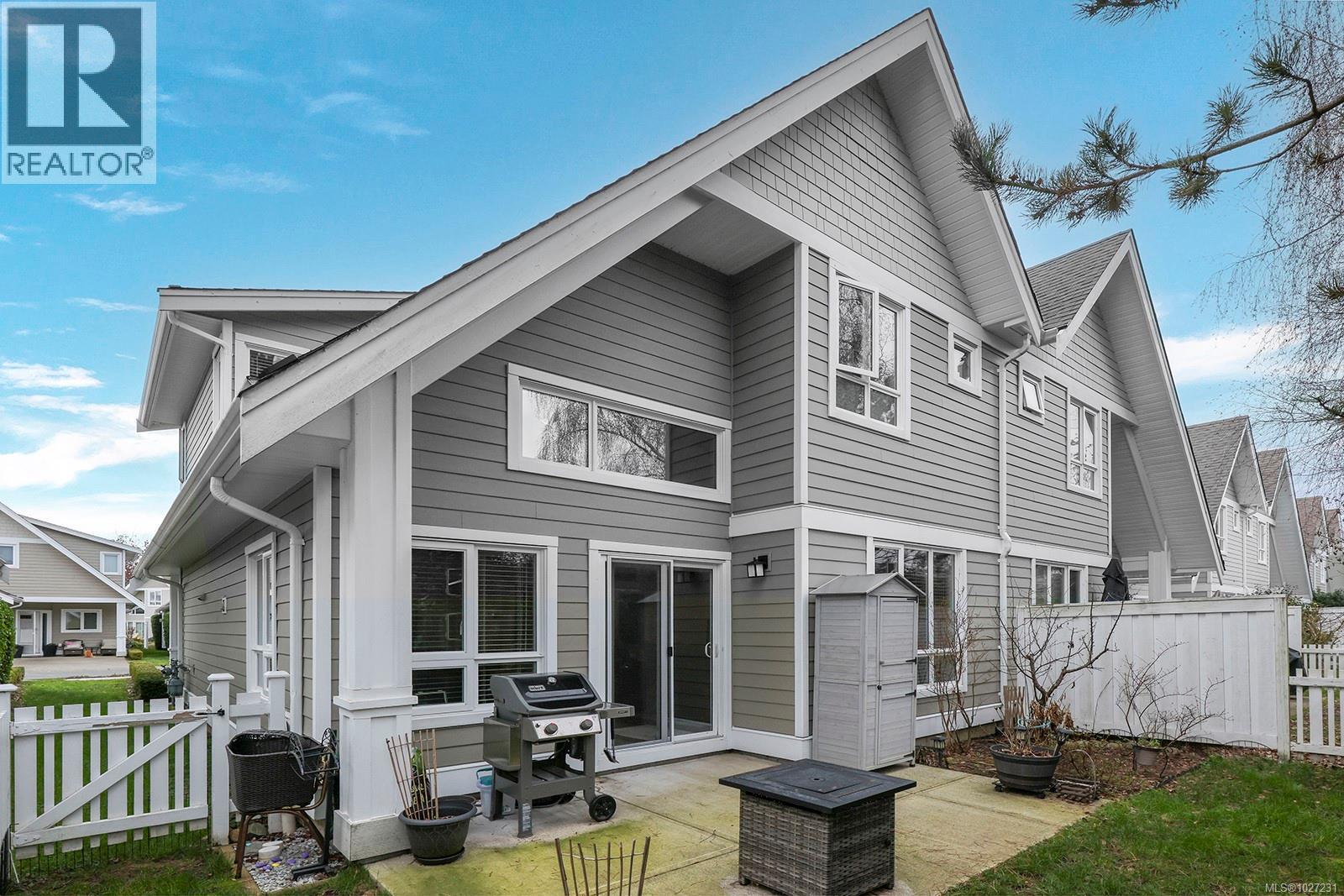 52 700 Lancaster Way, Comox