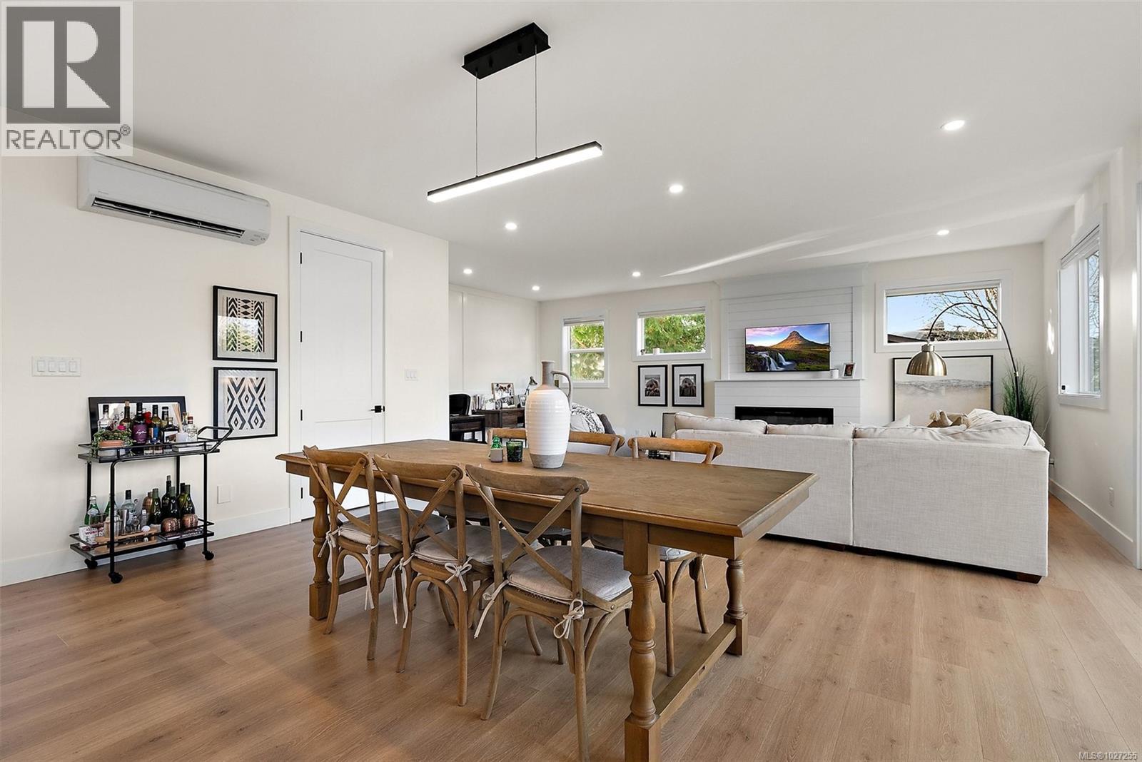  4240 Springridge Crescent, Saanich