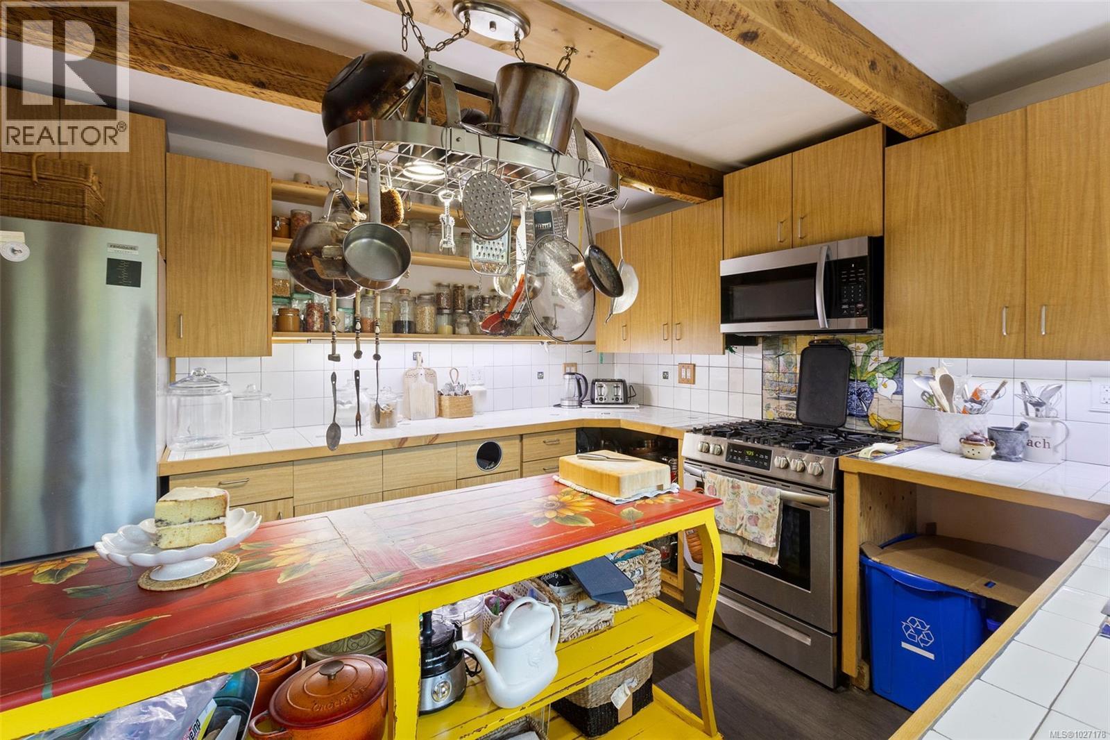 2993 Robinson Rd, Sooke