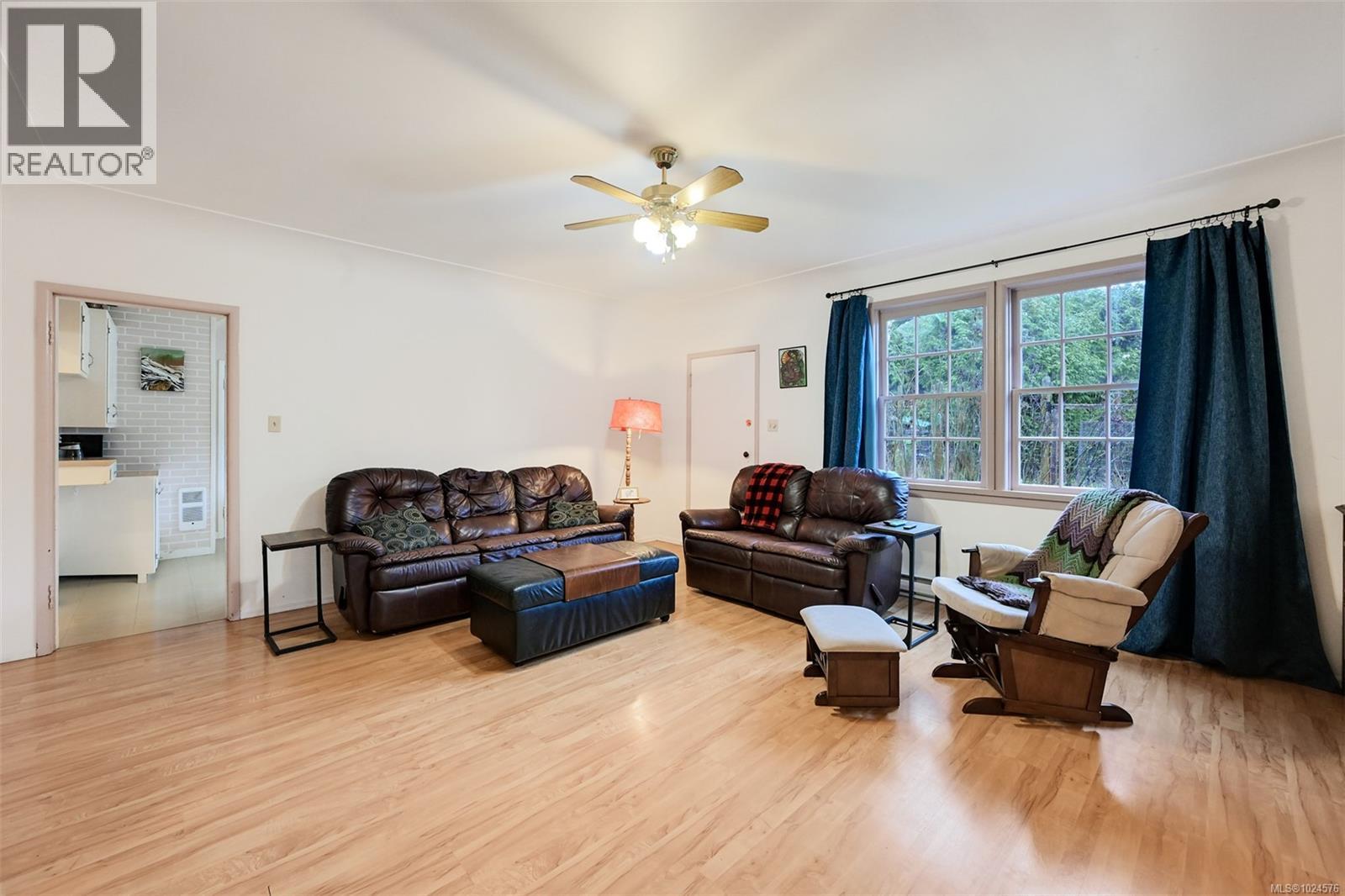 2035 Herd Rd, Duncan