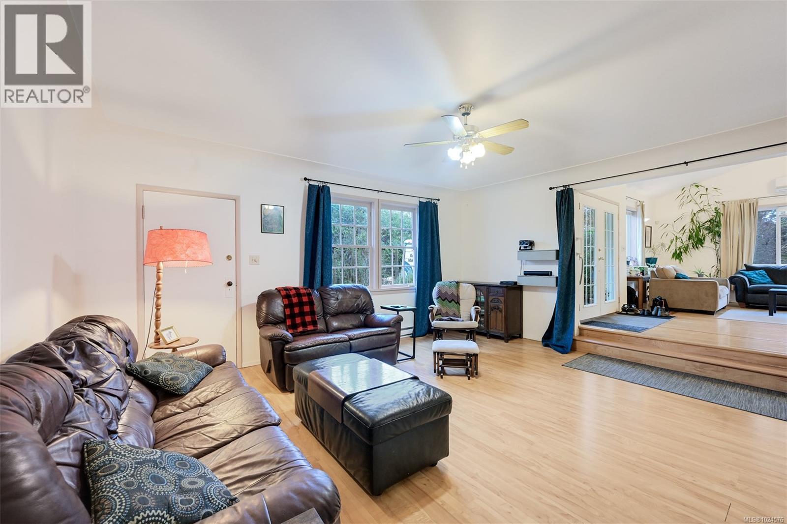 2035 Herd Rd, Duncan