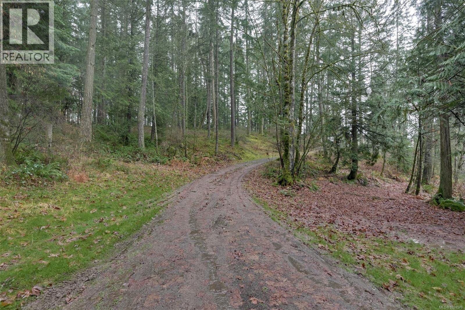 2035 Herd Rd, Duncan